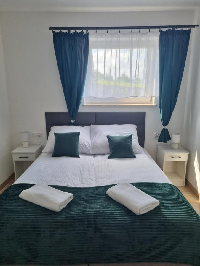 Apartamenty Jelen Pod Grapom Banska Nizna Zewnętrze zdjęcie